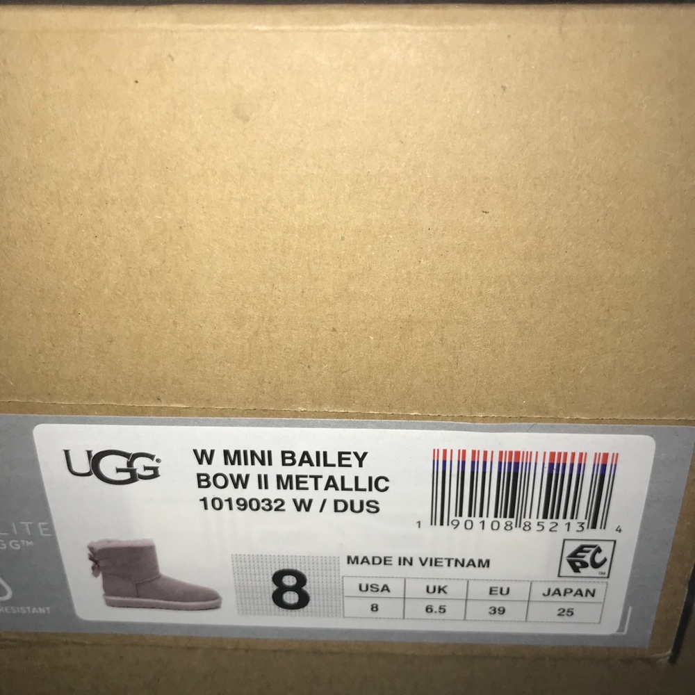 Metallic Pink Uggs
